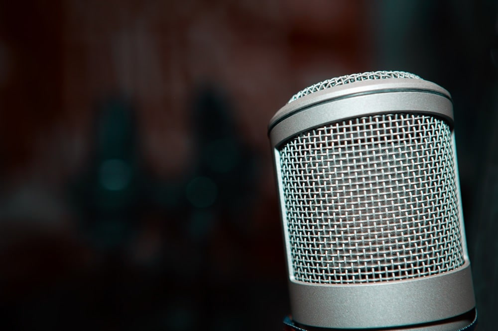 AKG Vocal Condenser Microphone - microphonebasics AKG Vocal Condenser Microphone - microphonebasics